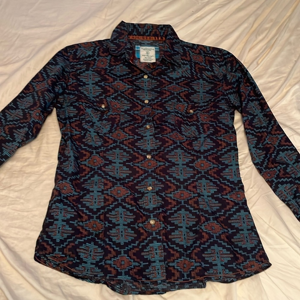 Panhandle rough stock pearl snap, almost new, size small